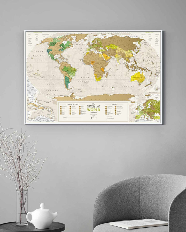 Carte murale à gratter (en anglais) - Travel map of the World, édition Geography (88x 60 cm) | 1DEA.me