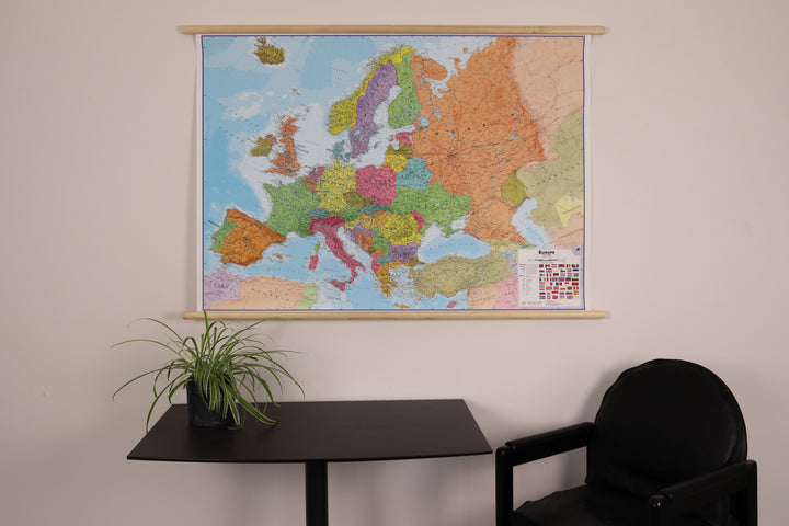 Carte murale plastifiée avec lattes de maintien en bois - Europe politique (en anglais) - 135 x 98 cm | Maps International carte murale hors dimensions Maps International 