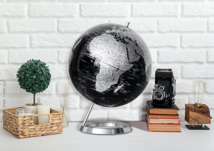 Globe noir & argent de diamètre 30 cm, pied chromé (en français) globe Cartotheque Egg 