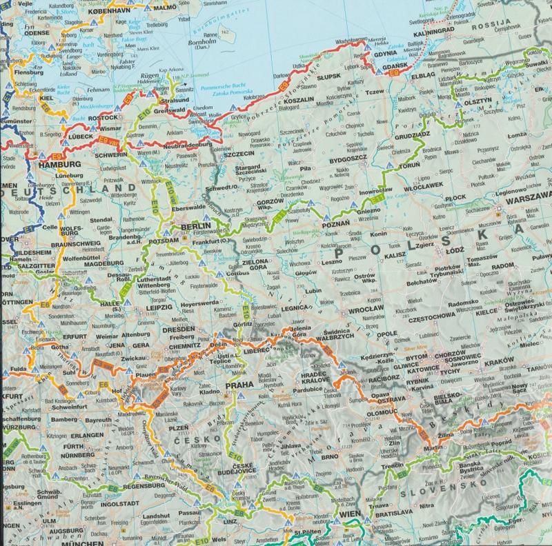 Carte générale - Europe : chemins de randonnées + Tour Guide | Kompass carte pliée Kompass 